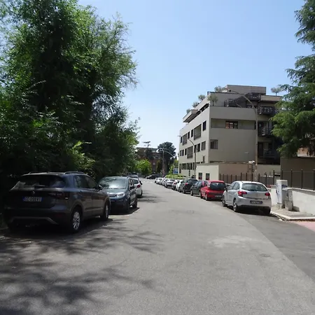 Apartment Nuovo, Silenzioso A 5 Minuti A Piedi Dalla Metro